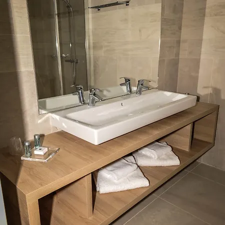 德斯皮勒特斯酒店 酒店 勒维雅昂