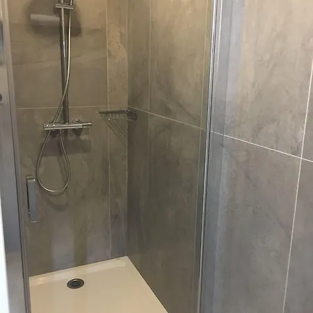 德斯皮勒特斯酒店 3* 勒维雅昂