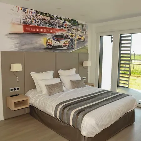 Hotel Des Pilotes Le Vigeant