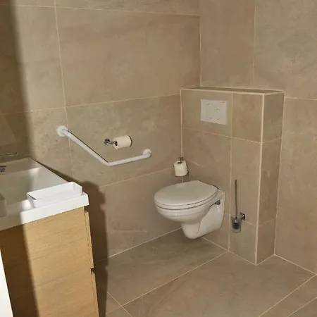 Hotel Résidence Des Pilotes Le Vigeant