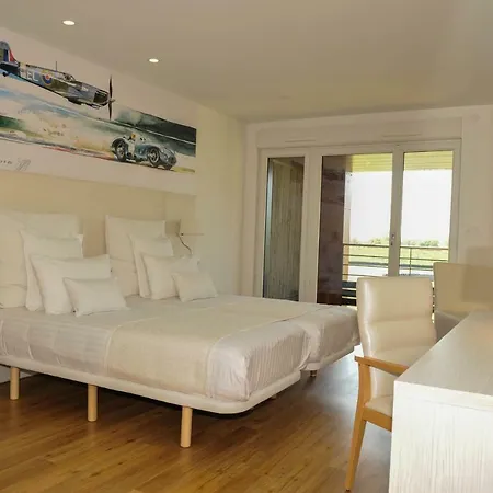 Hotel Résidence Des Pilotes 3*