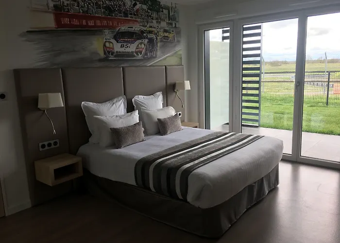 Hotel Des Pilotes Le Vigeant