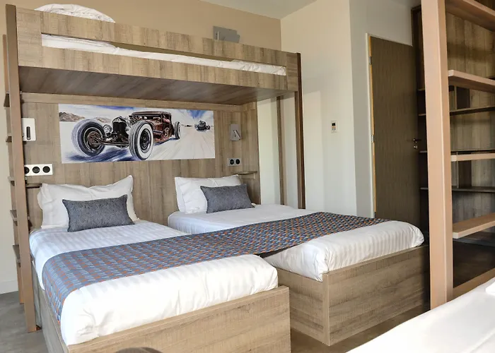 Des Pilotes Hotel 3*