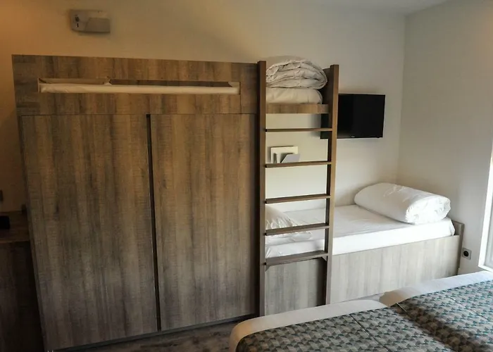 Hotel Des Pilotes Le Vigeant