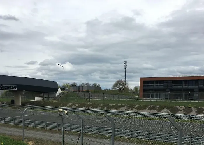 Hotel Des Pilotes Le Vigeant